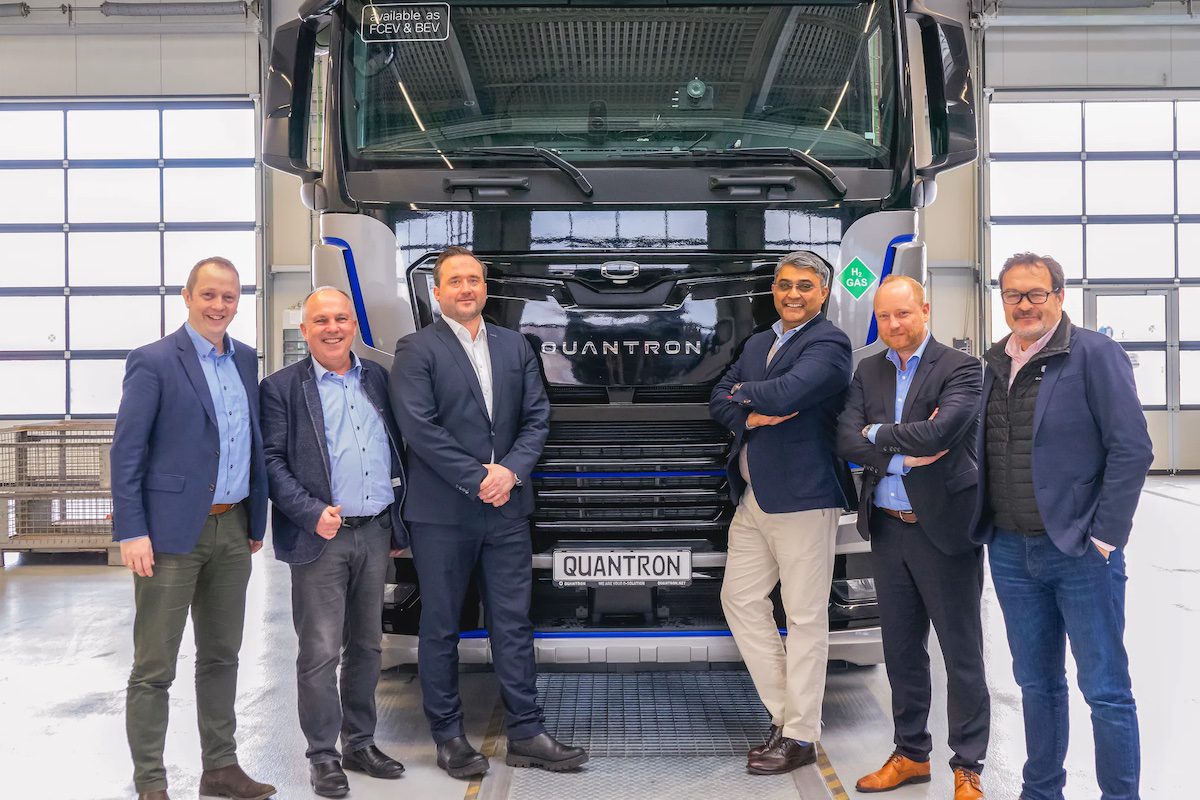 Fra venstre: Per Øyvind Voie (adm. direktør, Vireon AS), Herbert Robel (CHRO, midlertidig finansdirektør Quantron AG), Jens Berge (adm. direktør Norwegian Hydrogen AS), Anil Reddi (direktør Quantron-as-a-Service), Andreas Haller ( Grunnlegger og administrerende styreleder Quantron AG), Michael Perschke (CEO Quantron AG). (Foto: Norwegian Hydrogen)