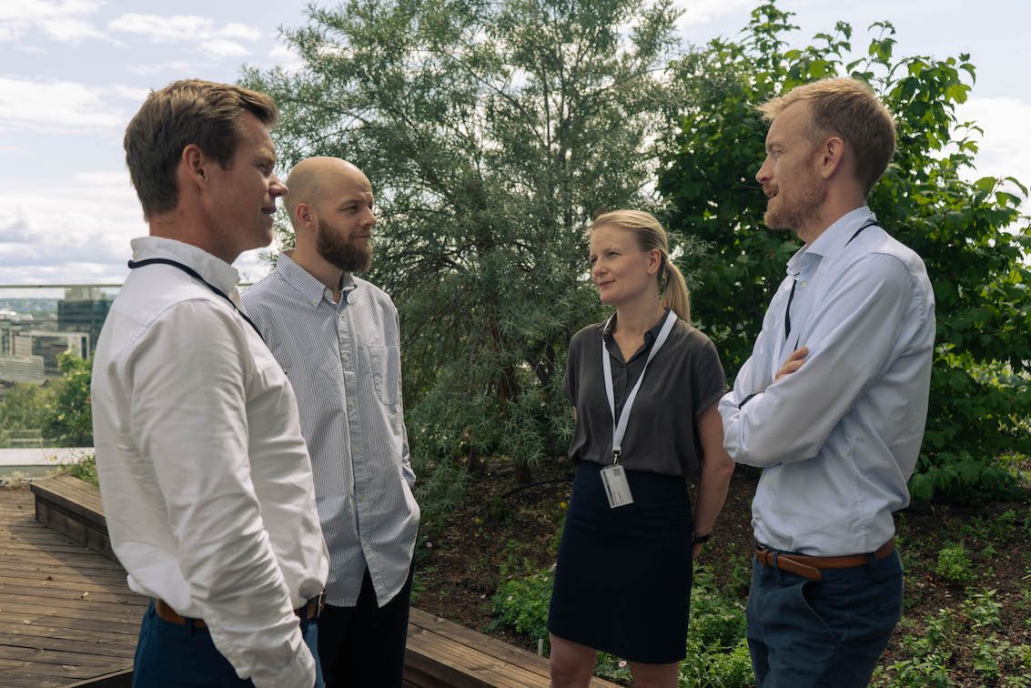 Fra venstre: Harald Gundersen (Hafslund), Erlend Jakobsen (Blåvinge), Eirill Bachmann Mehammer (DNV) og Magnus Eide (DNV).
Foto: Hafslund