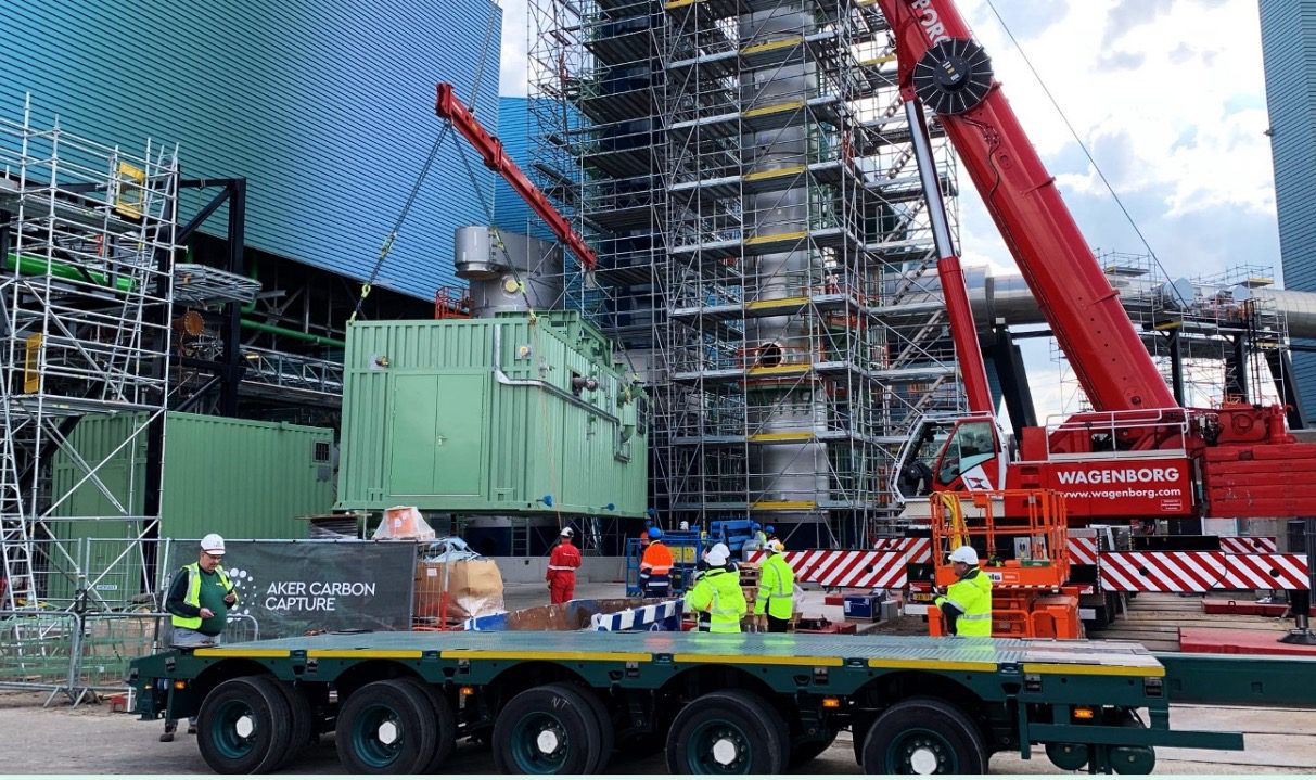 Installering av karbonfangstanlegg i Nederland (Foto: Aker Carbon Capture)