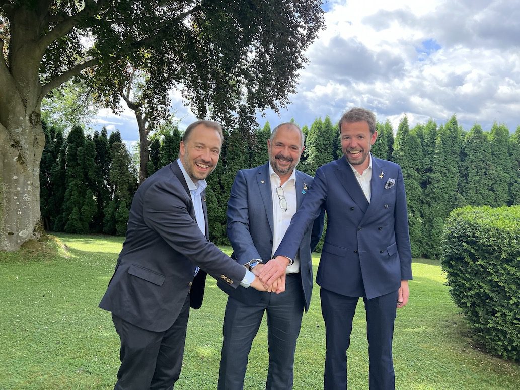 Fra venstre: Frédéric Belloy, Executive Vice-President, International operations, EDF Renewables, Wolfgang Wandl, CEO, Moreld Ocean Wind, Knut Vassbotn CEO, Deep Wind Offshore.