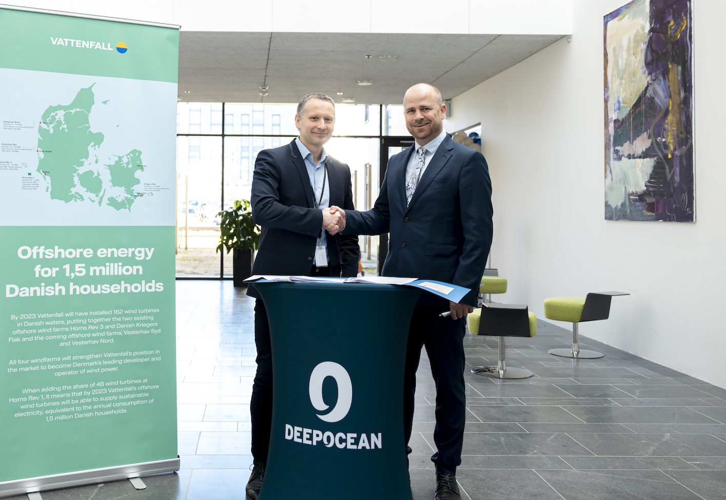 Pavlo Malyshenko, head of offshore generation i Vattenfall (venstre), og Normann Vikse, direktør for offshore fornybar energi i DeepOcean.