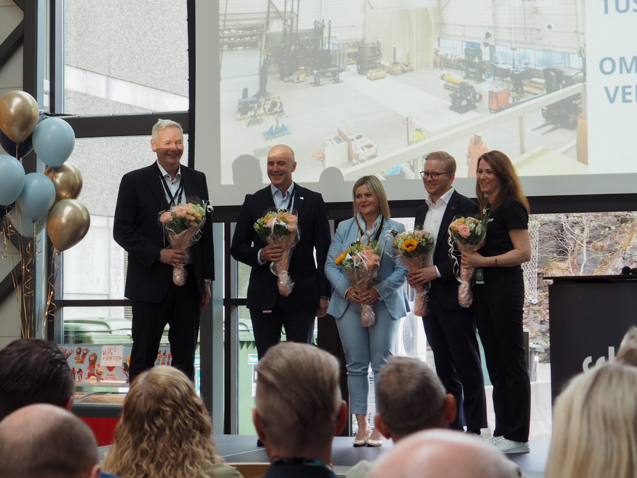 Feiret CCB Subsea 10 år. Fra venstre: Rune Aase, Jan-Dagfinn Lund, Anne-Lise Søyland, Snorre Erichsen Skjevrak, og Cecilie Sælen. Foto: Emilie Lindborg / Ocean24