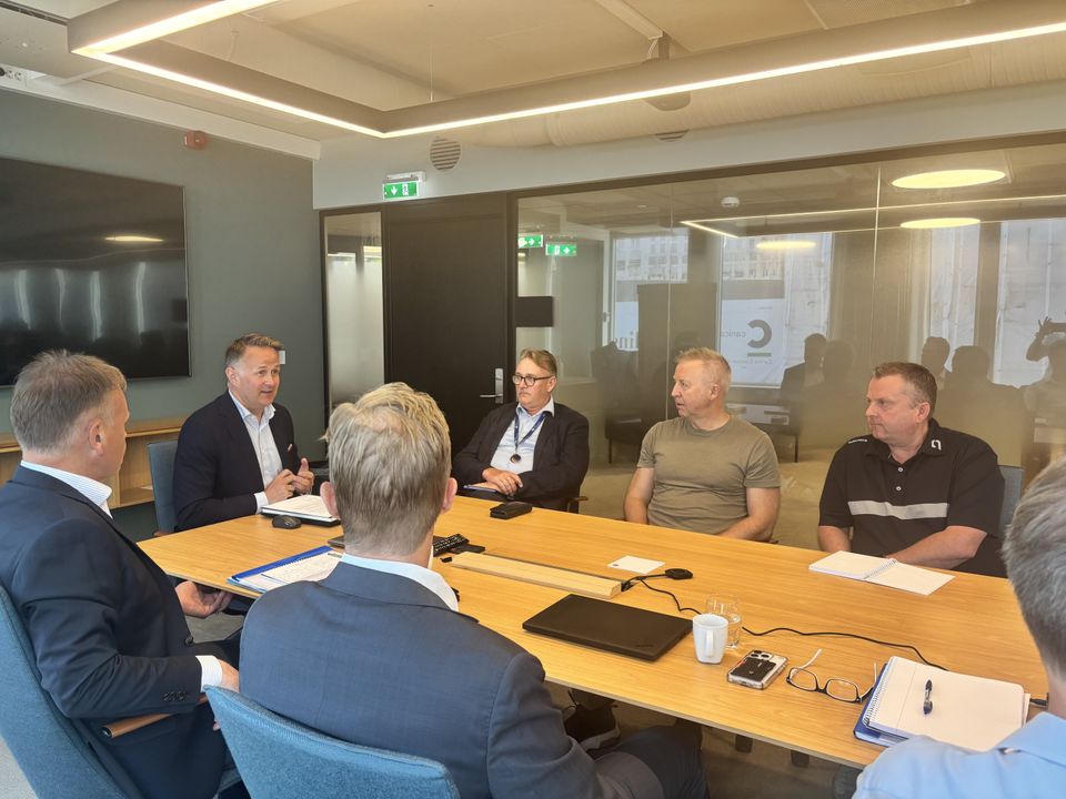 Meklingen er i gang om flyteriggavtalen Foto: Gro Gullhaug SAFE
